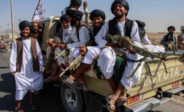 talibanes-celebrando-la-toma-de-afganistan